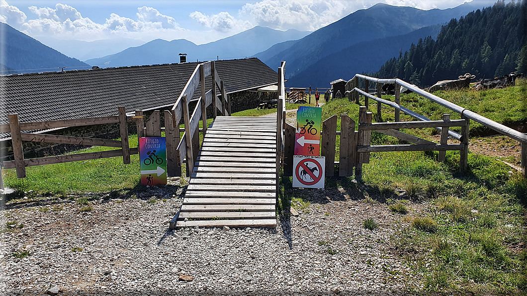 foto Dal Passo Val Cion a Rifugio Conseria